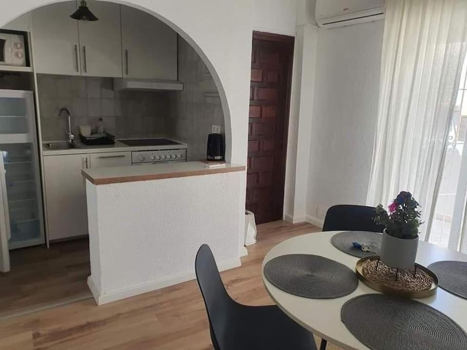 Costa Blanca Family Apartments One Bedroom Apartment Torrevieja Bagian luar foto